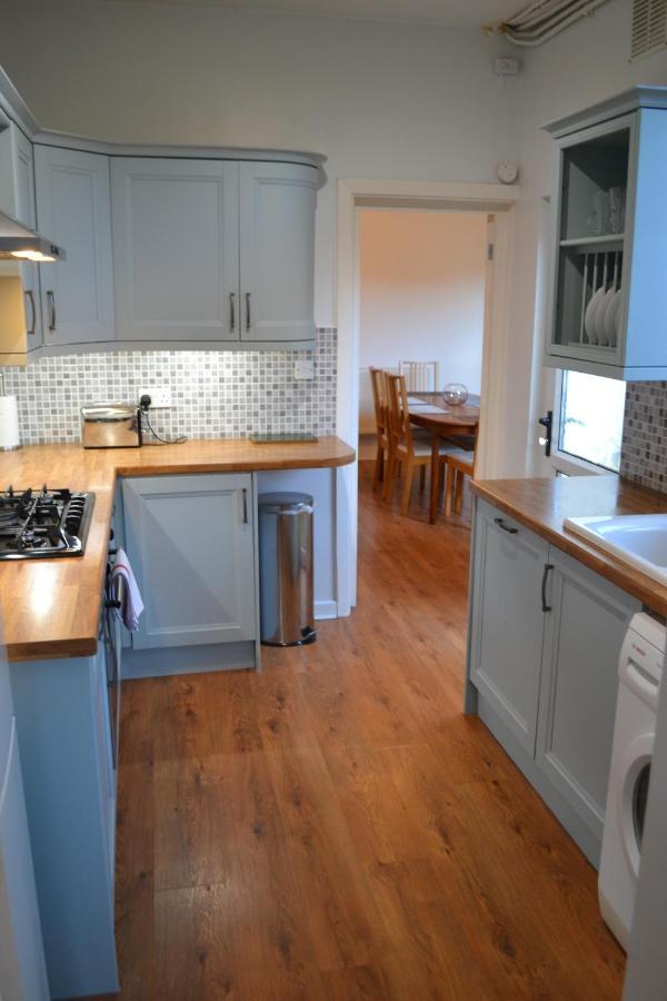Entire 3 Bedroom House Near Caerphilly Station Ngoại thất bức ảnh